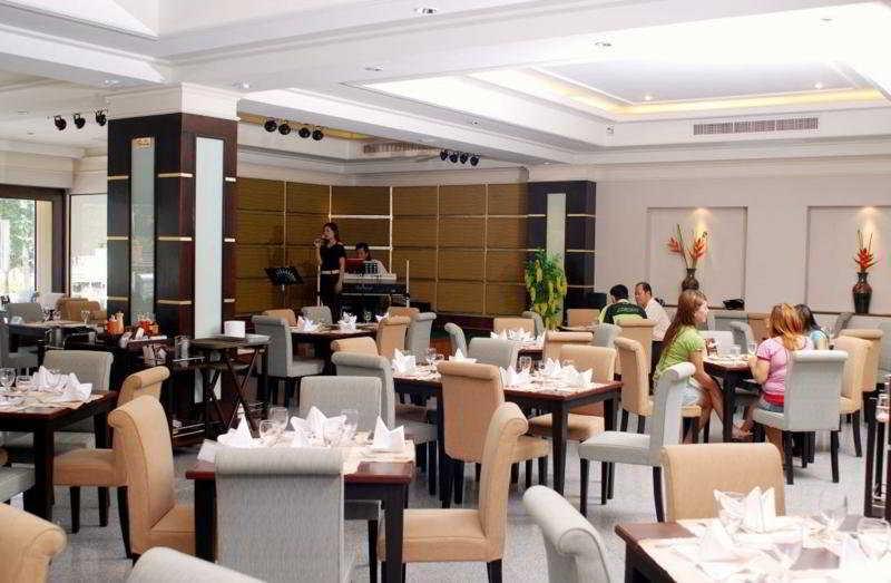 Chakungrao Riverview Hotel Kamphaeng Phet Exteriör bild